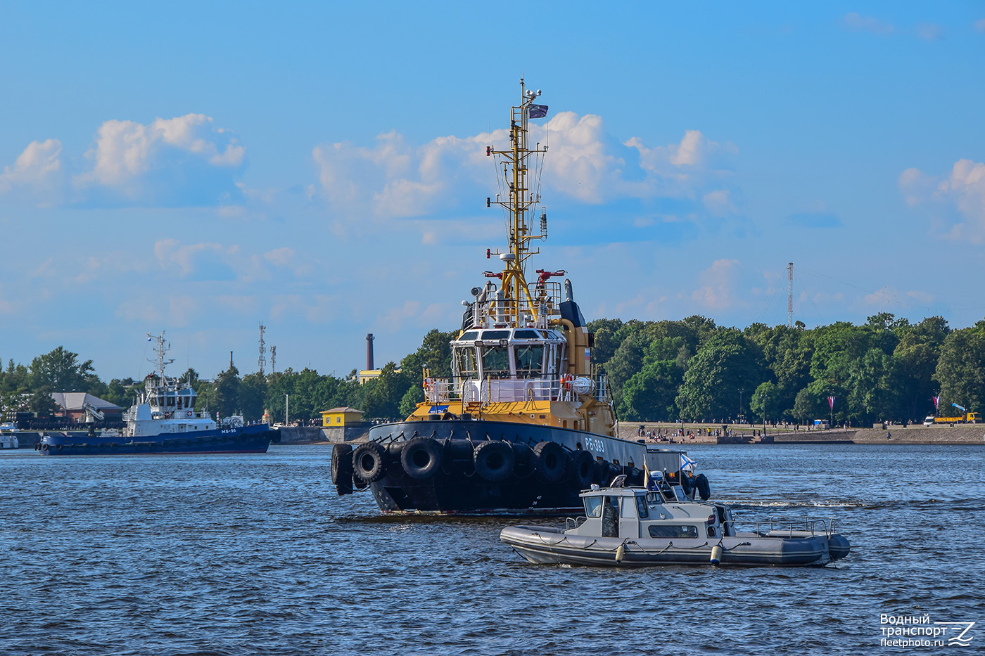 РБ-393, Неопознанное судно - проект БЛ-820 исполнение 1