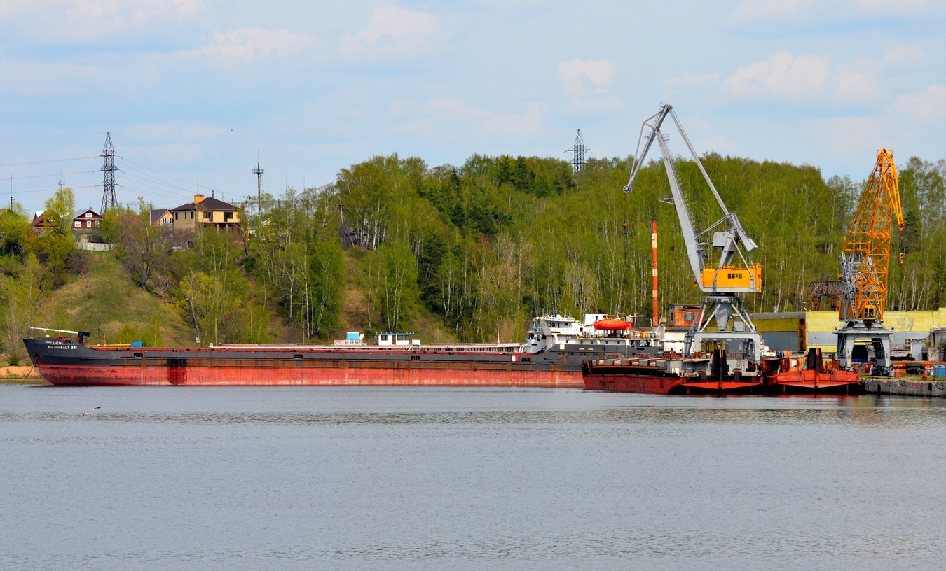 Волго-Балт 241, БХ-4072