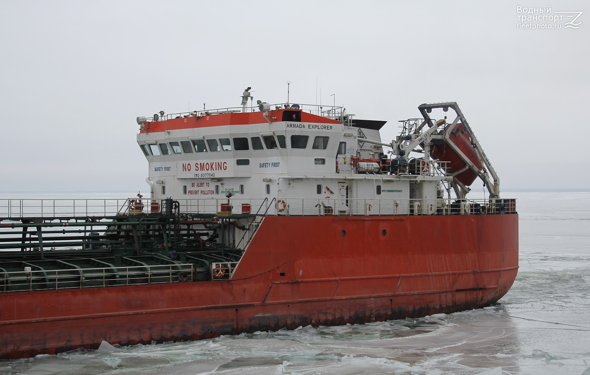 Армада Эксплорер. Vessel superstructures