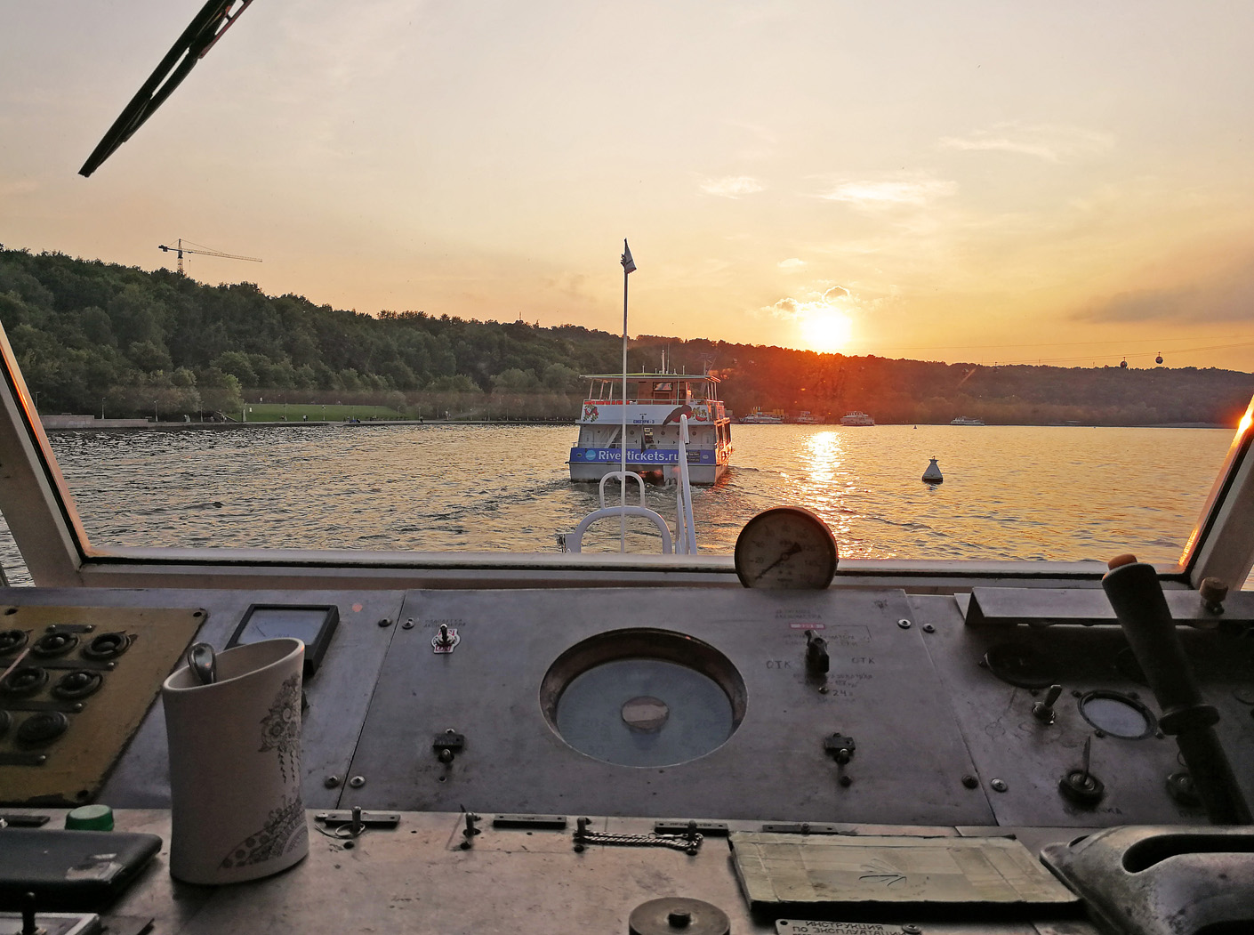 Москва-24, Снегири-3. View from wheelhouses and bridge wings