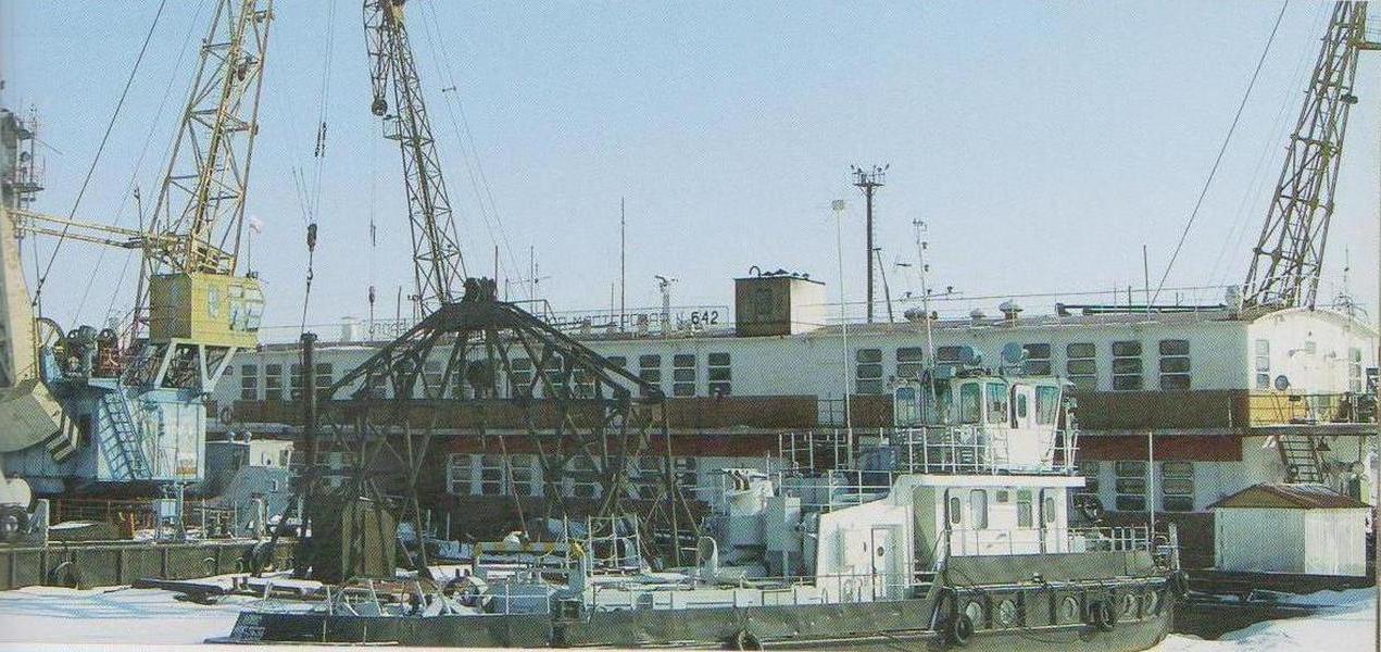 КТНГ-5, ПРМ-642, ТНГ-269. Книги, фотоальбомы и периодические издания
