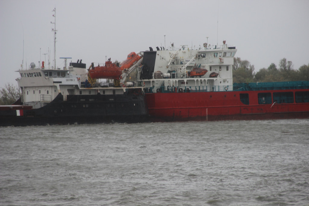 Catrin-3, Dorado Plus. Vessel superstructures, Incidents