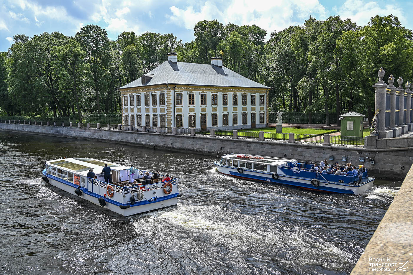 Ламантин, Чарли