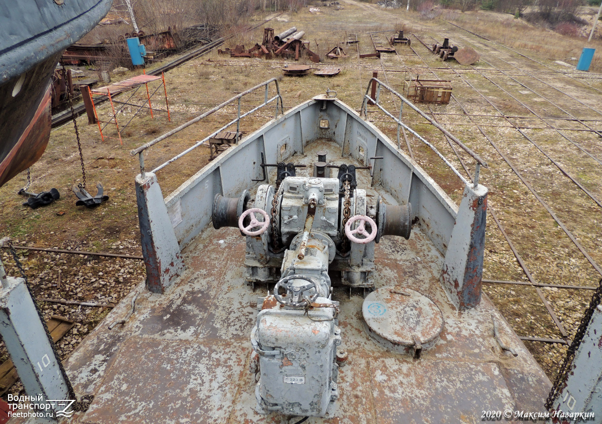 Путейский-15. View from wheelhouses and bridge wings, Deck views