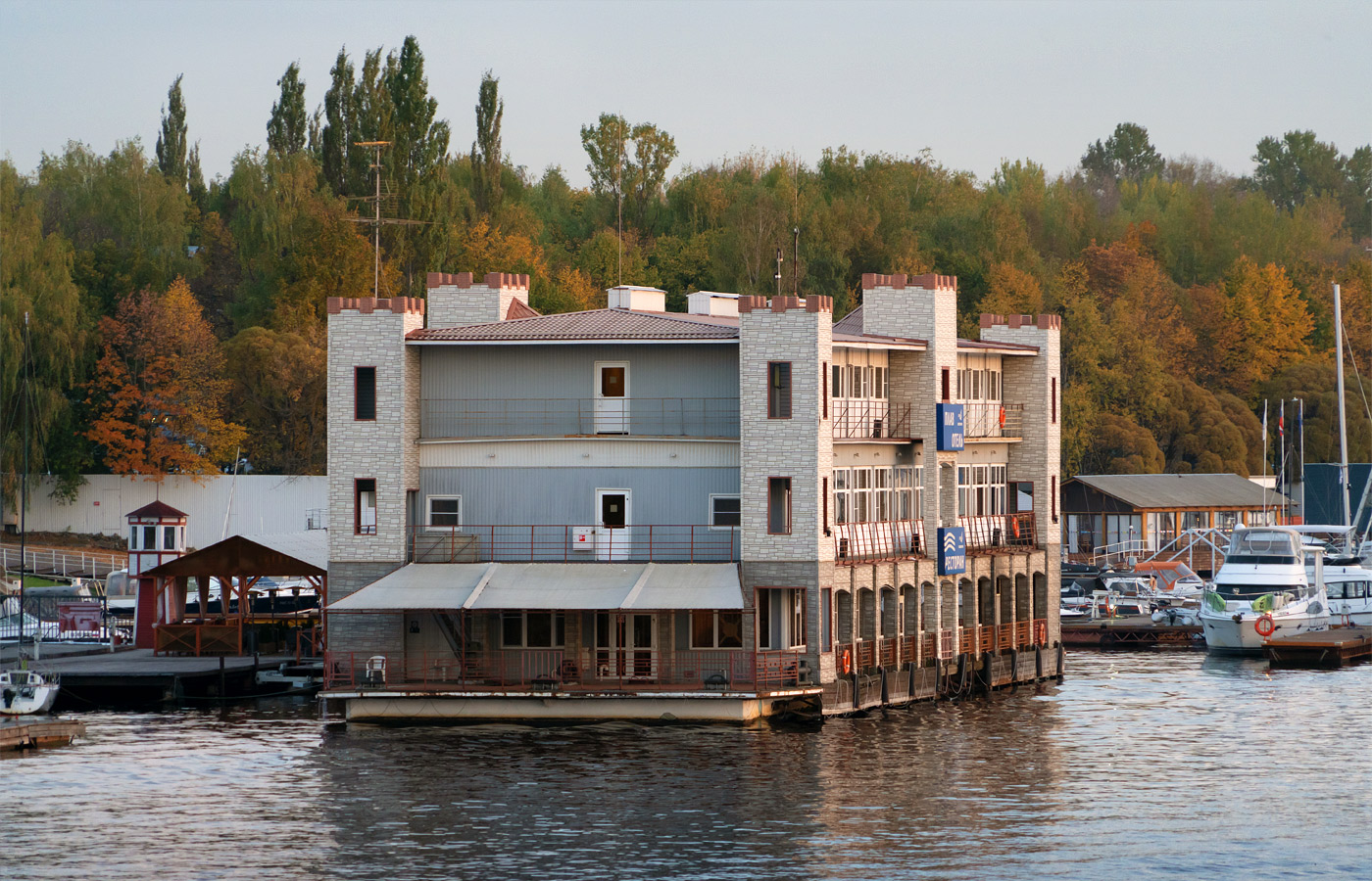 Плавотель Водник