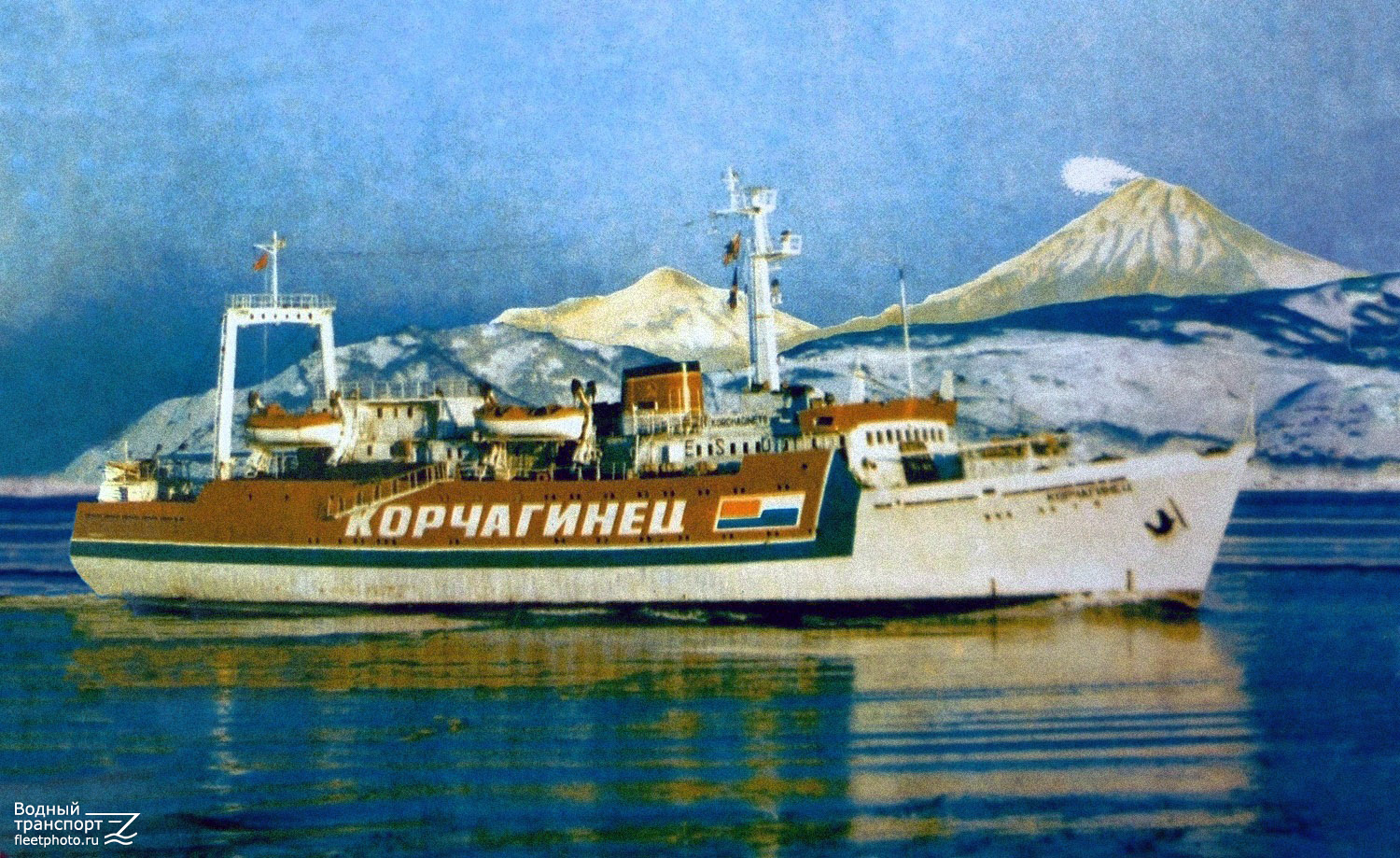 Корчагинец. Книги, фотоальбомы и периодические издания
