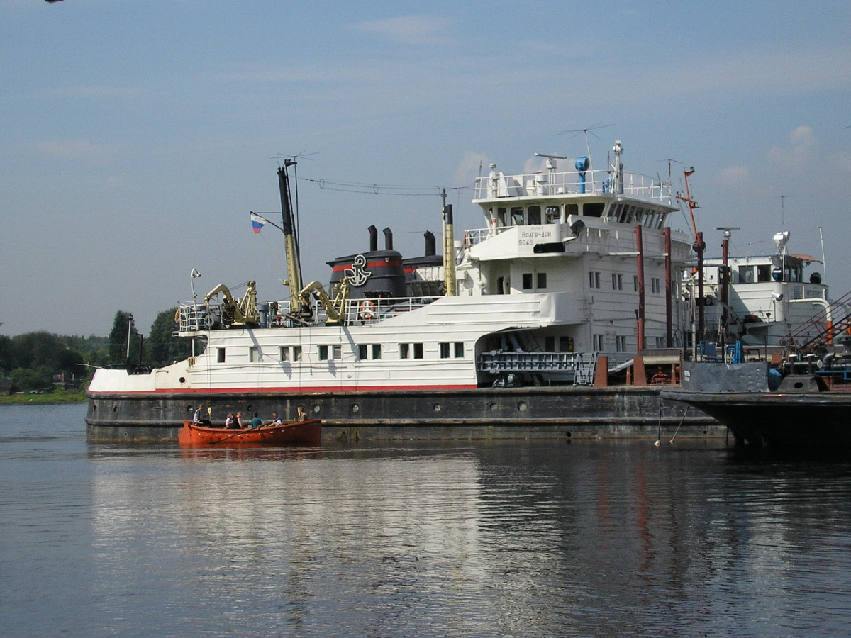 Волго-Дон 5048. Vessel superstructures