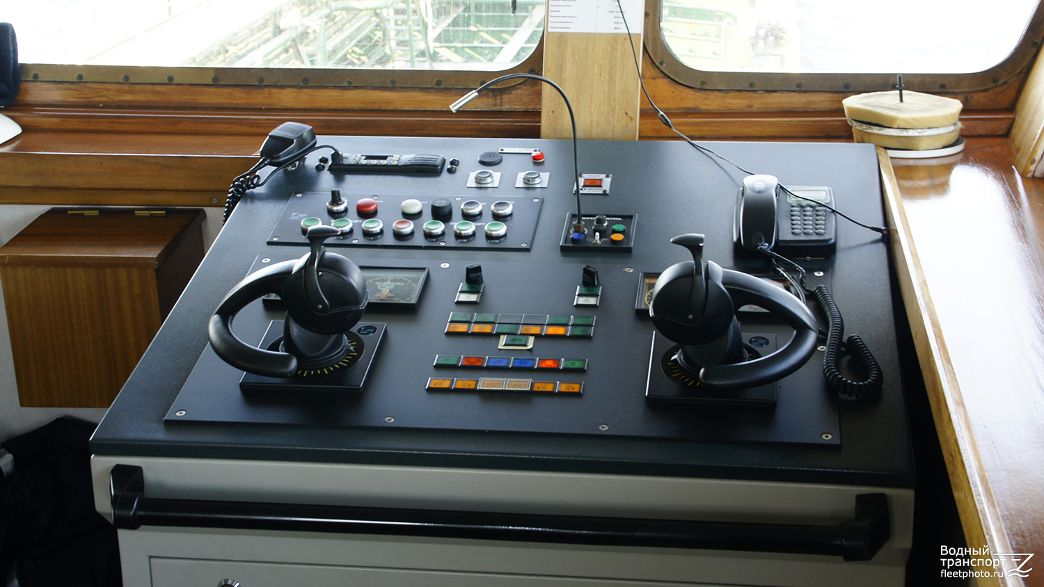 Дахи Бюль-Бюль. Wheelhouses, Control panels