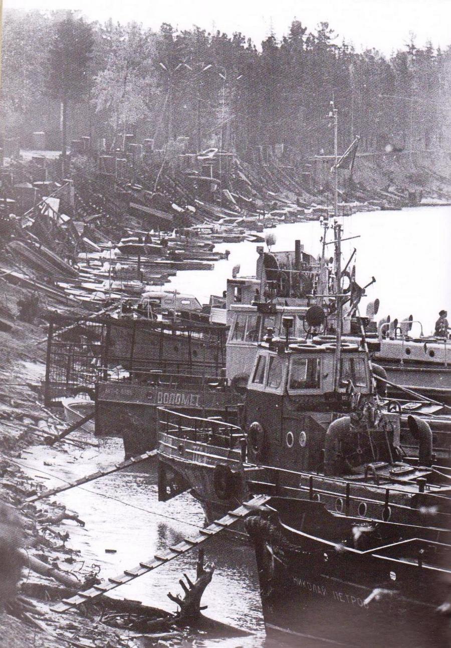 Водомёт, ТГС-4, Николай Петров. Книги, фотоальбомы и периодические издания