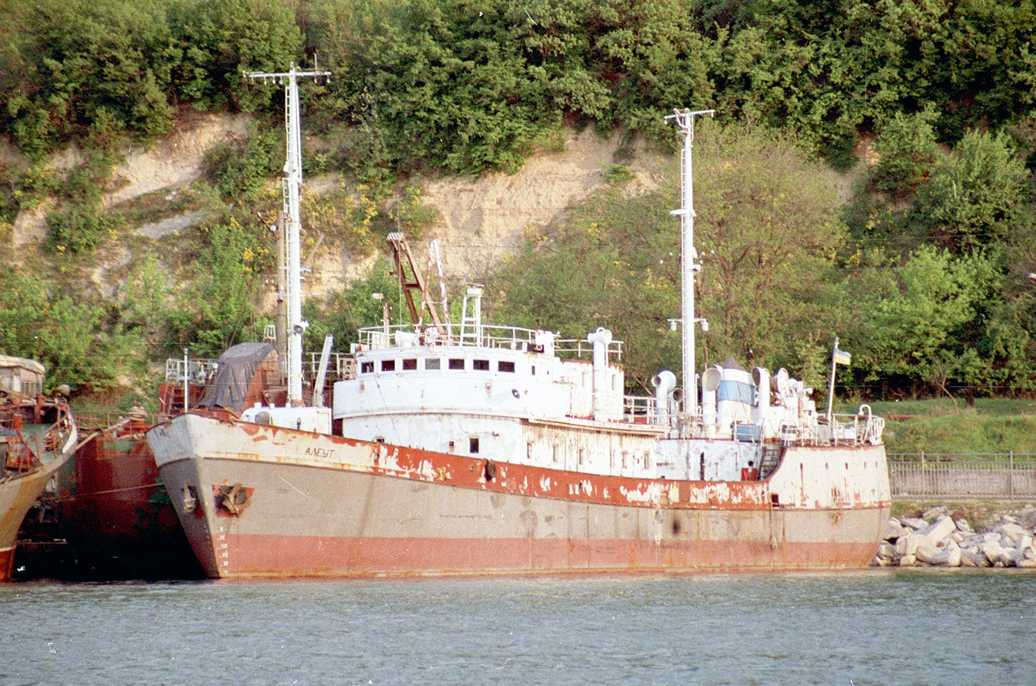 Алеут