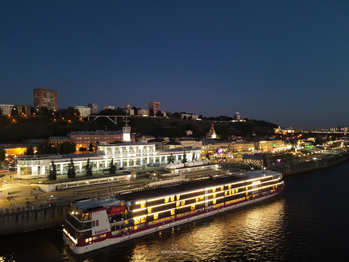 Мустай Карим