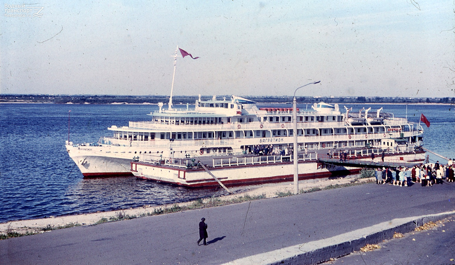 Багратион, Понтон-22