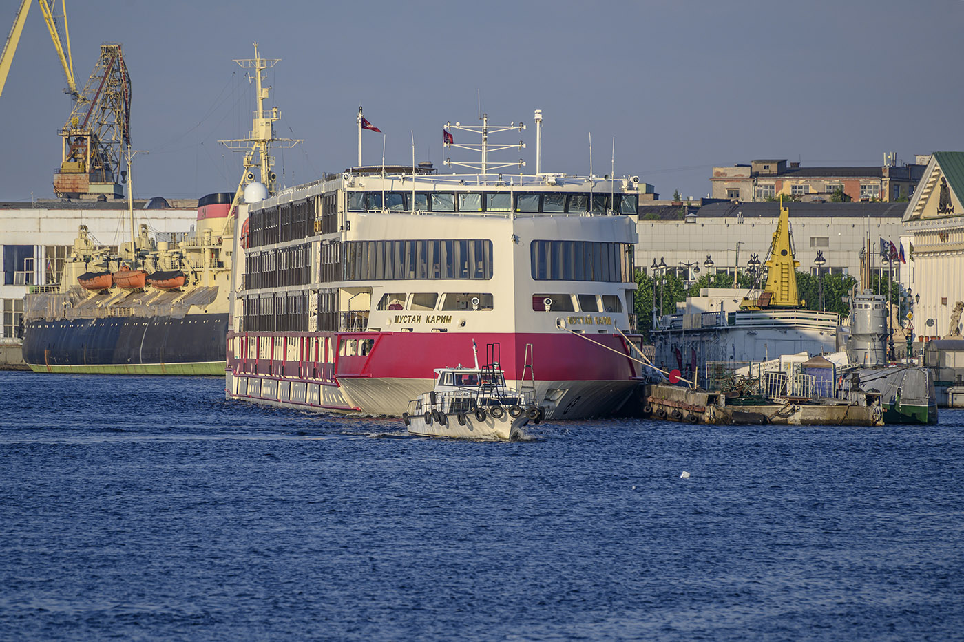 Мустай Карим, Амадеус