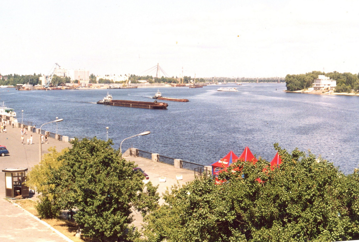 БМ-4, БТ-427, Р-503. Киев