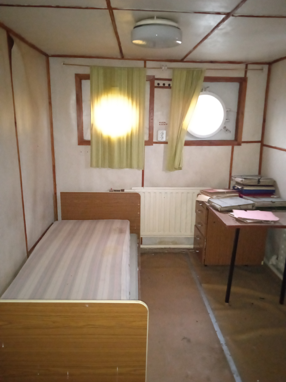 Утёс. Internal compartments
