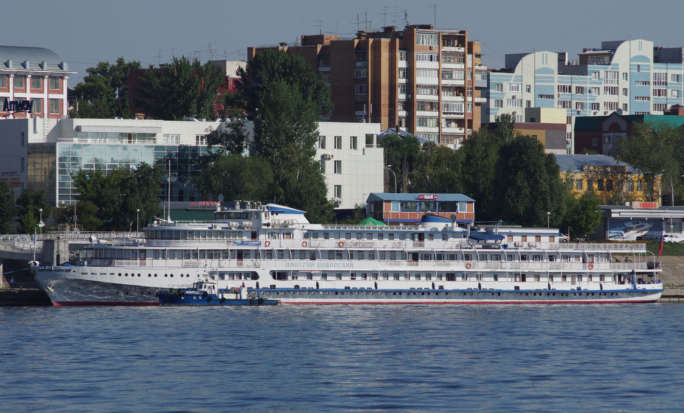Дмитрий Пожарский, Вельбот-714