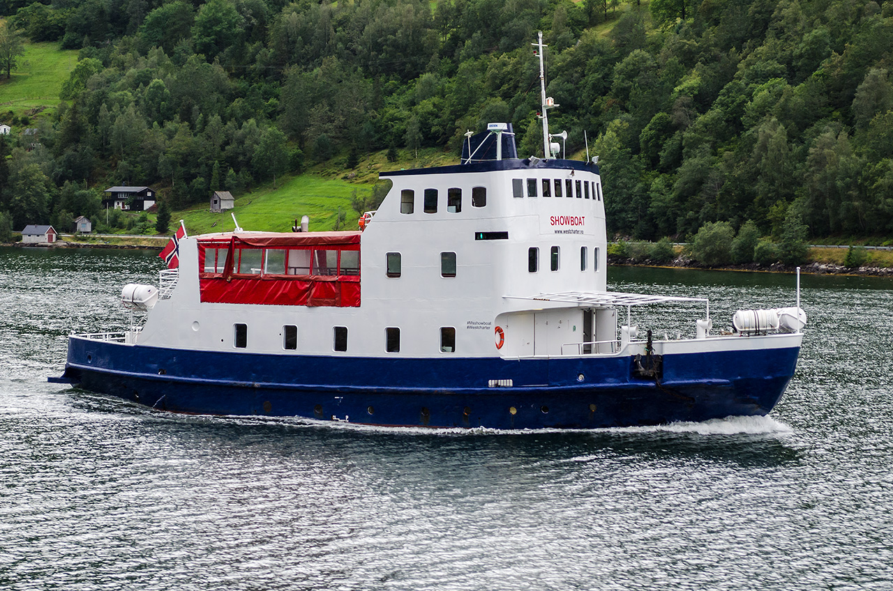 Showboat