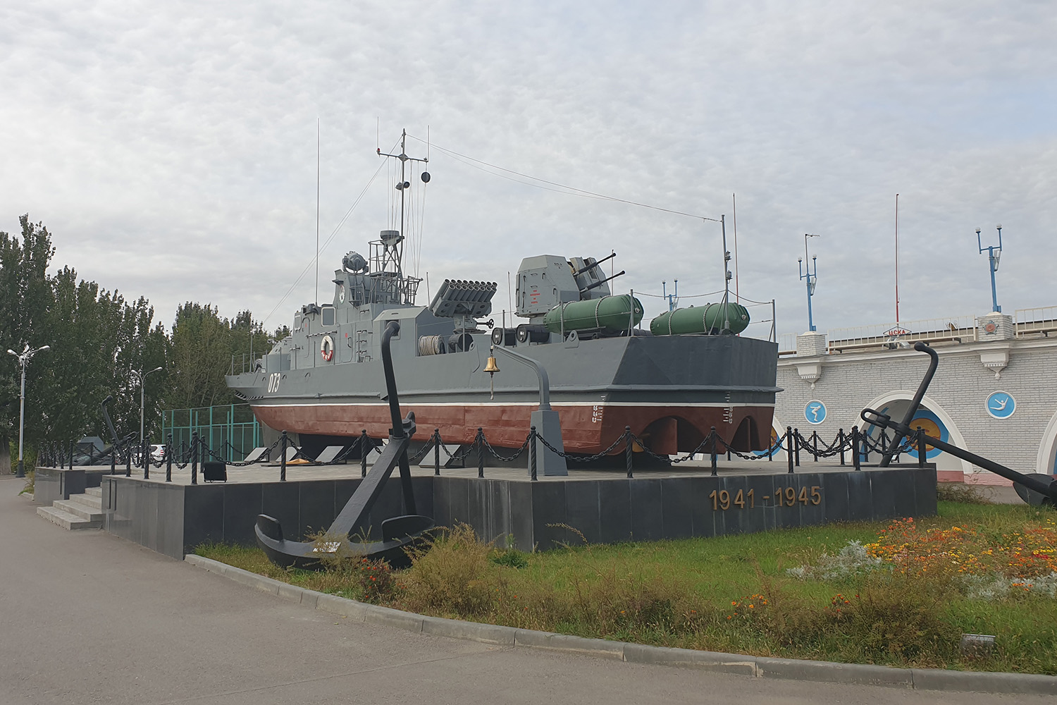 АК-202