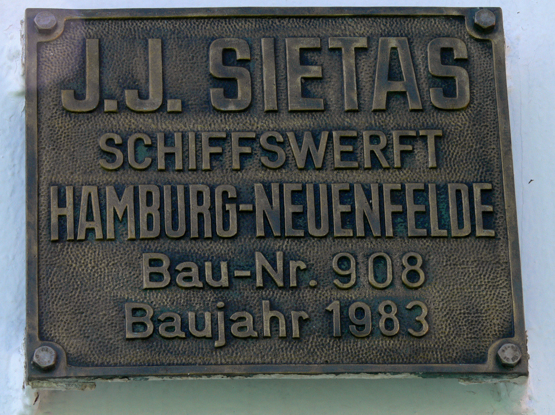 Поларис. Shipbuilder's Makers Plates
