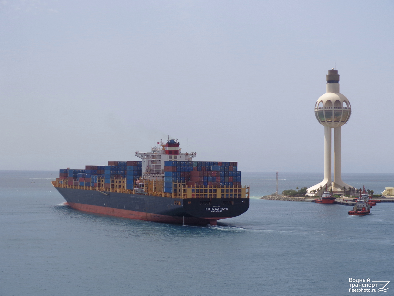 Kota Cahaya. Lighthouses