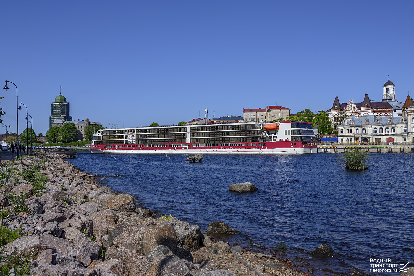 Мустай Карим
