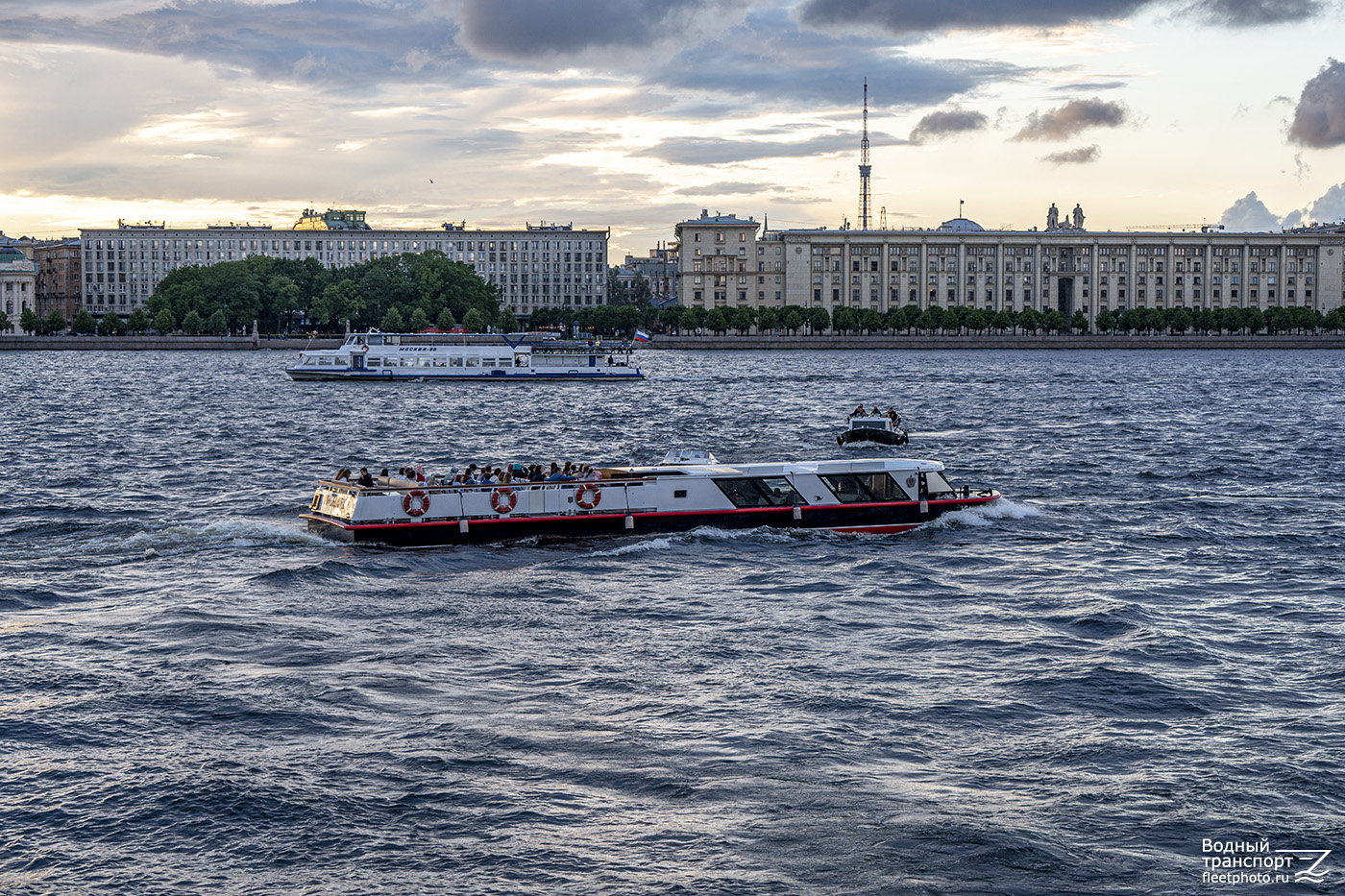 Монарх, Москва-85