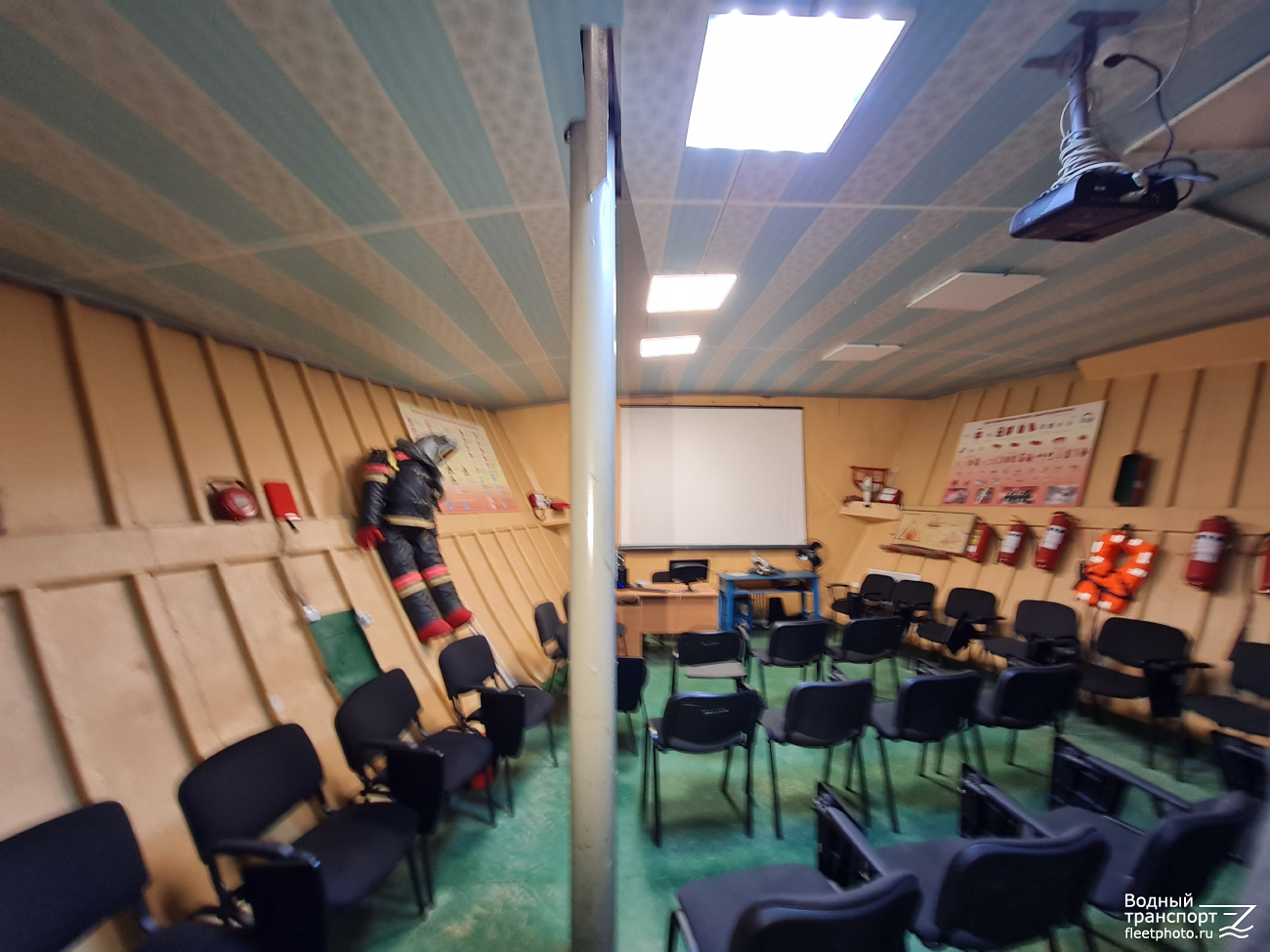 Мончегорск. Пассажирские помещения