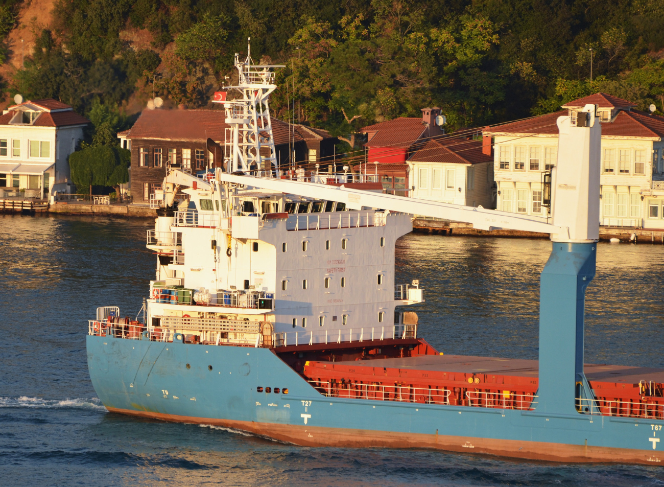 Marmed. Vessel superstructures