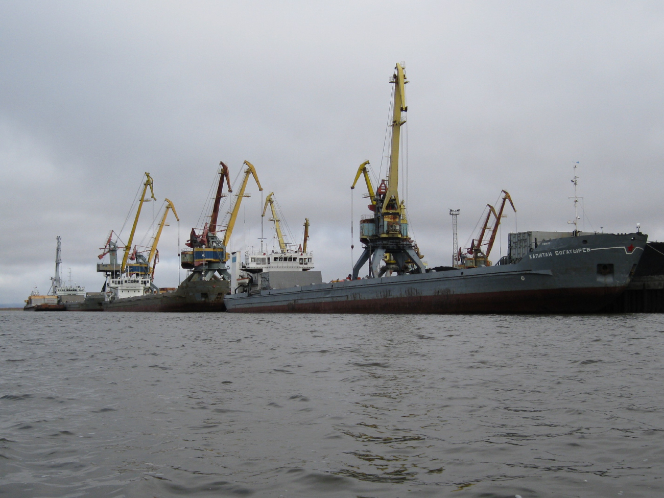 МП-1421, Вадим Тюрнев, Капитан Марков, Капитан Богатырёв