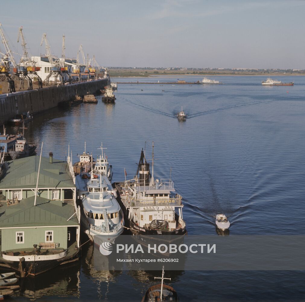 Неопознанное судно - тип Шлюзовой, Неопознанное судно - тип Ярославец, Стрепет, Пропагандист, Академик Шухов, Неопознанное судно - проект Т-63, Неопознанное судно - тип Волга. Волжский / Камский / Московский бассейн