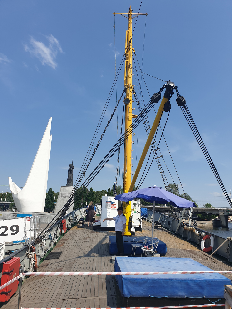 СРТ-129. Deck views