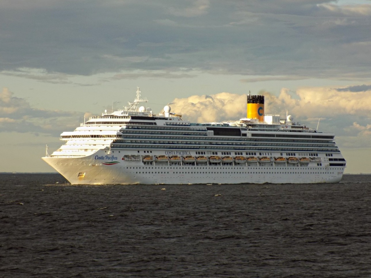 Costa Pacifica