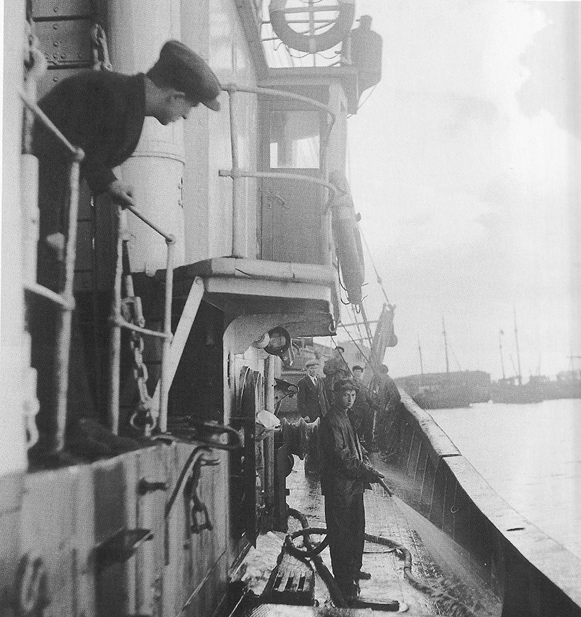 РТ-39 Зубатка. Книги, фотоальбомы и периодические издания, Фотографии, сделанные на борту судов