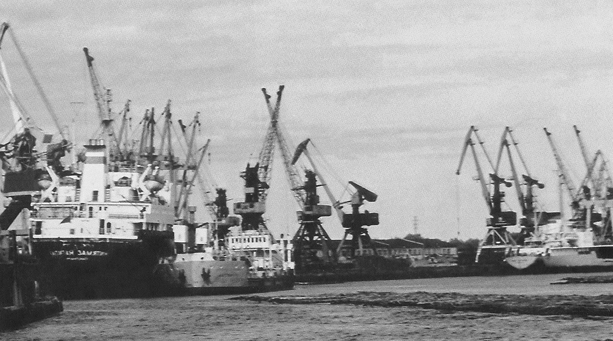 Капитан Замятин. Unidentified ships, Книги, фотоальбомы и периодические издания