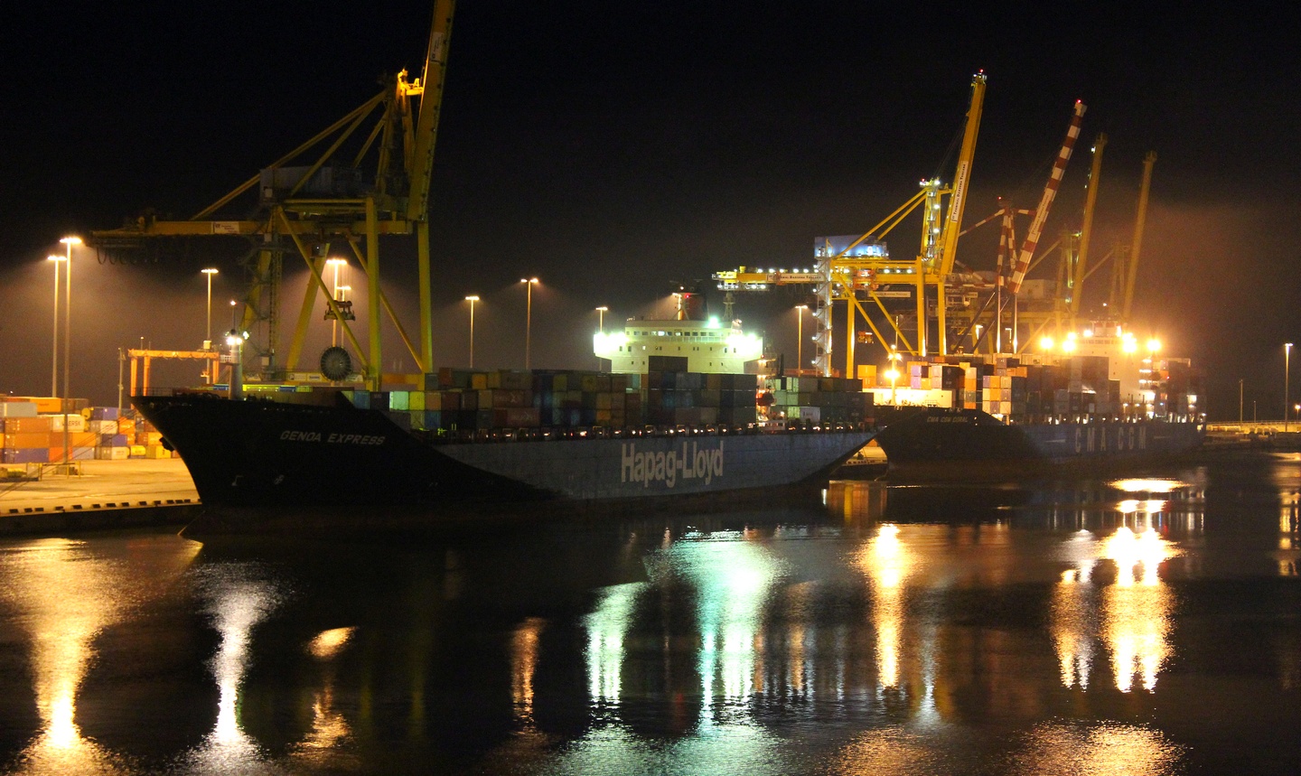 Genoa Express, CMA CGM Coral