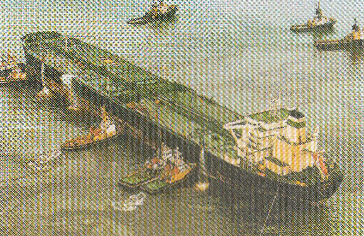 MV Sea Empress. Книги, фотоальбомы и периодические издания