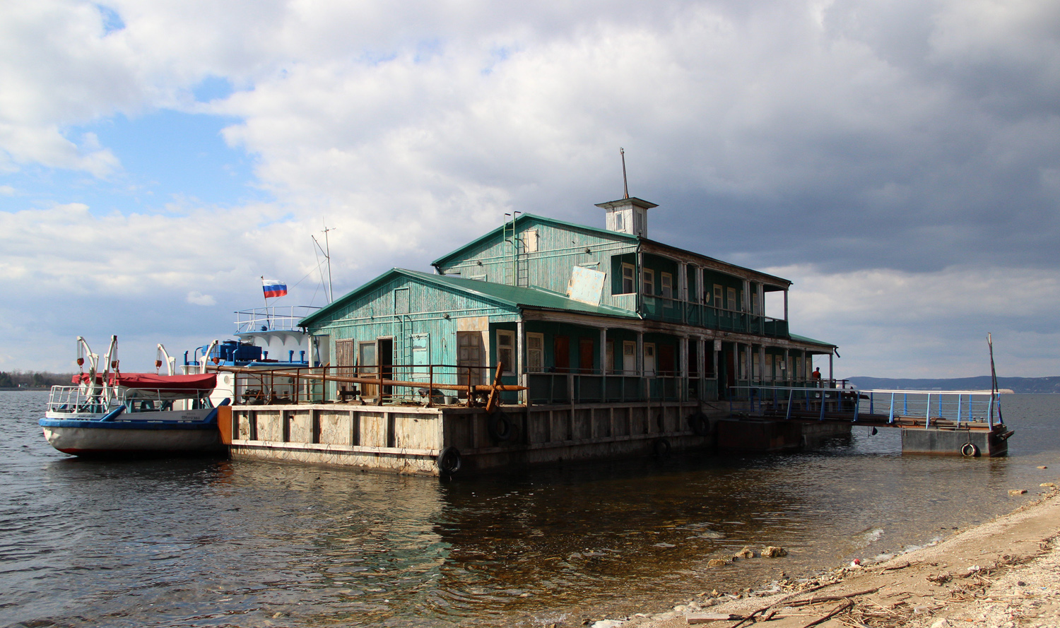 Дебаркадер-366