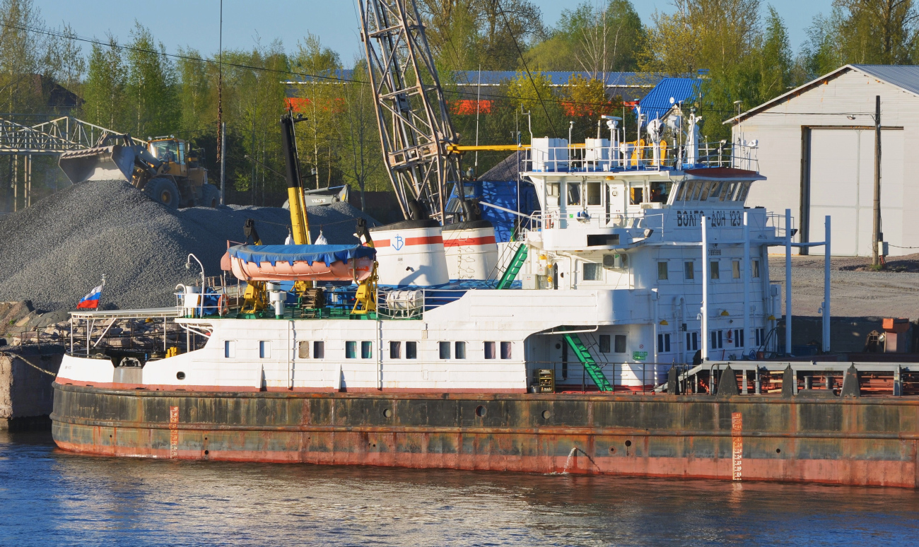 Волго-Дон 123. Vessel superstructures
