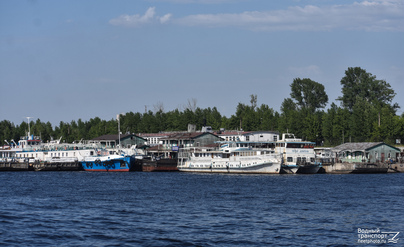 Адмирал, ОМ-73, Герой Девятаев