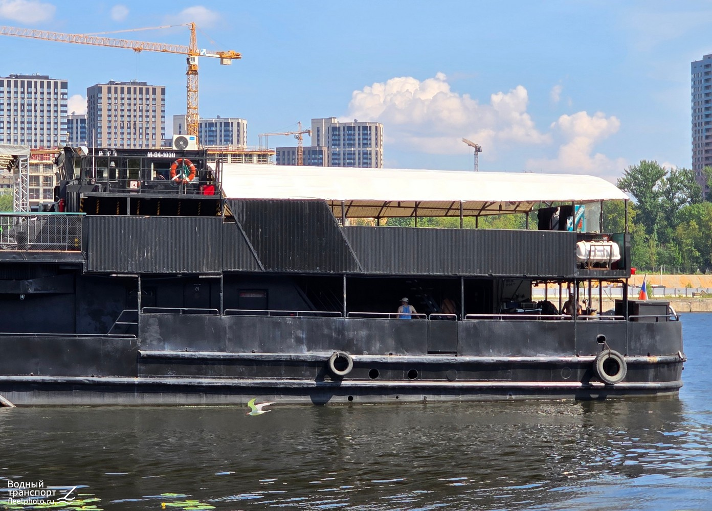 Рио-1. Vessel superstructures