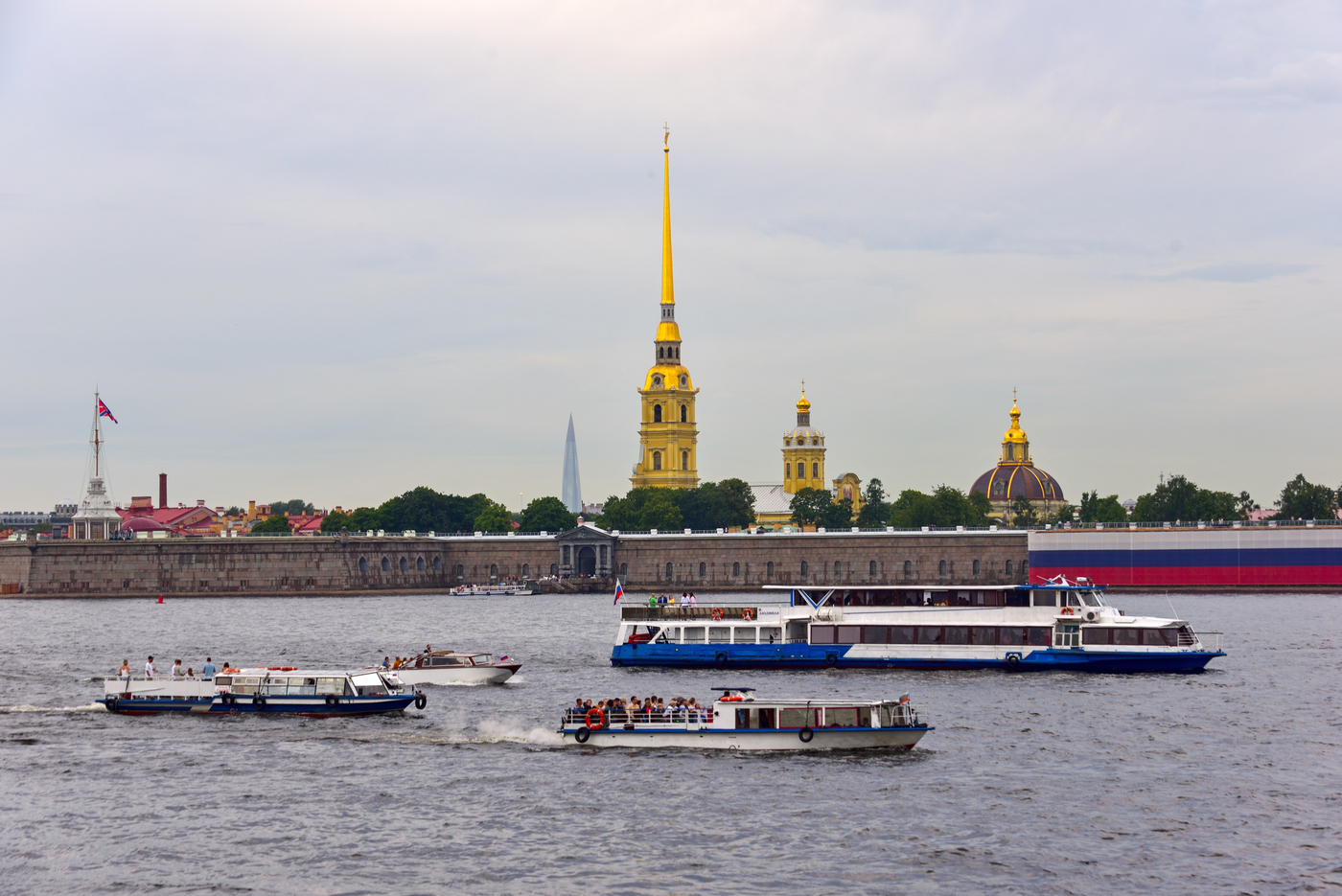 Сания, Людмила