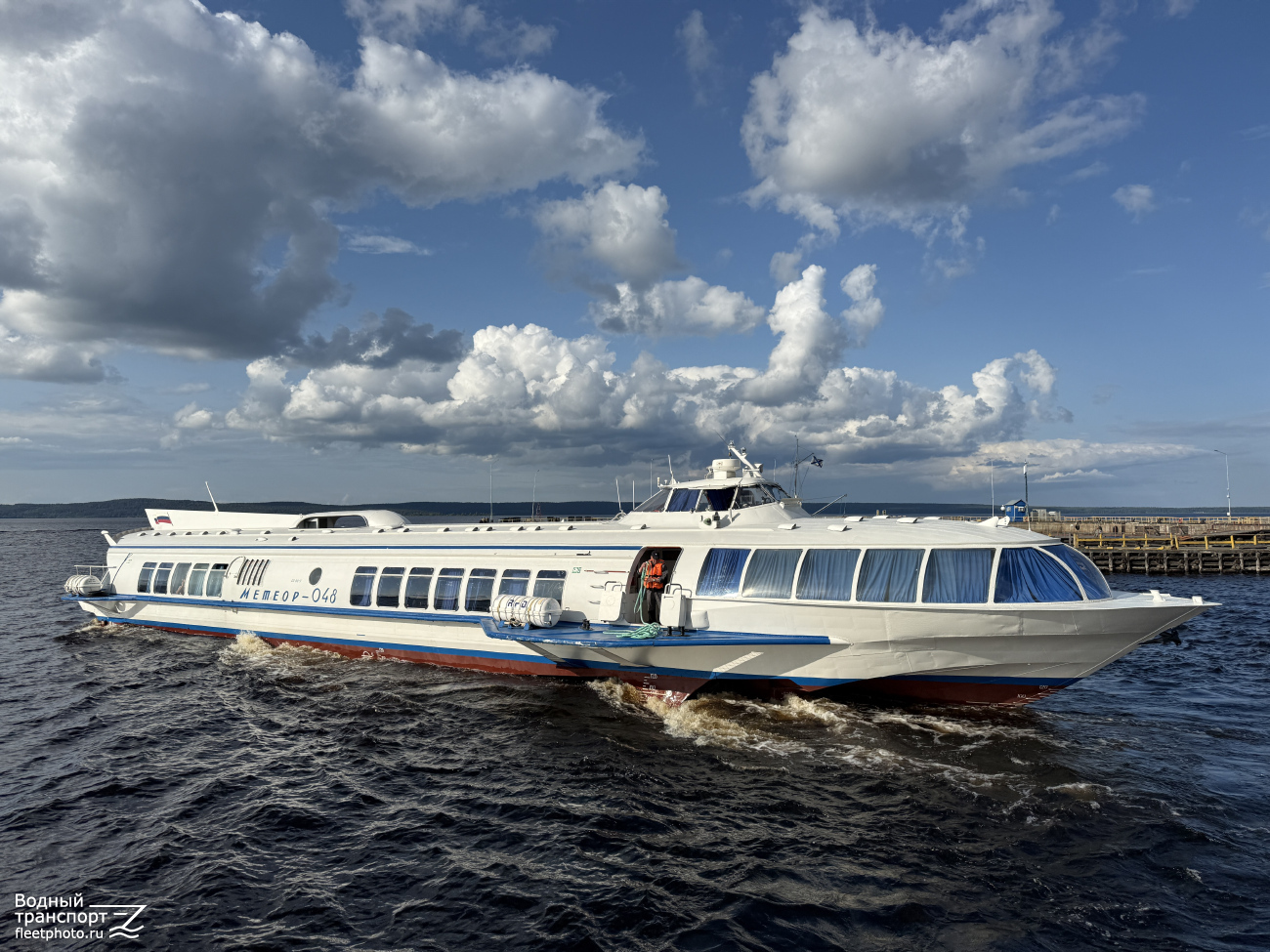 Метеор-048