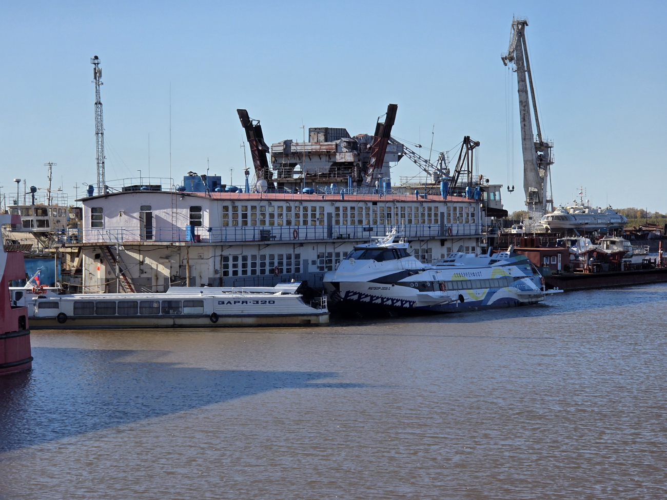 Заря-320, Плавмастерская-686, Метеор-2020-2