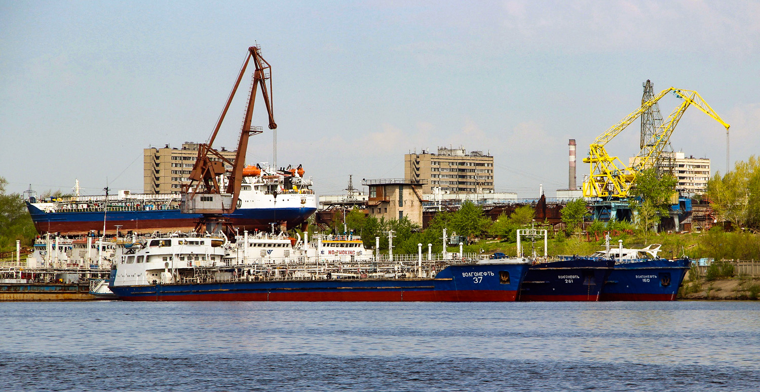 Капитан Пирожков, Волгонефть-37, Волгонефть-261, Волгонефть-160