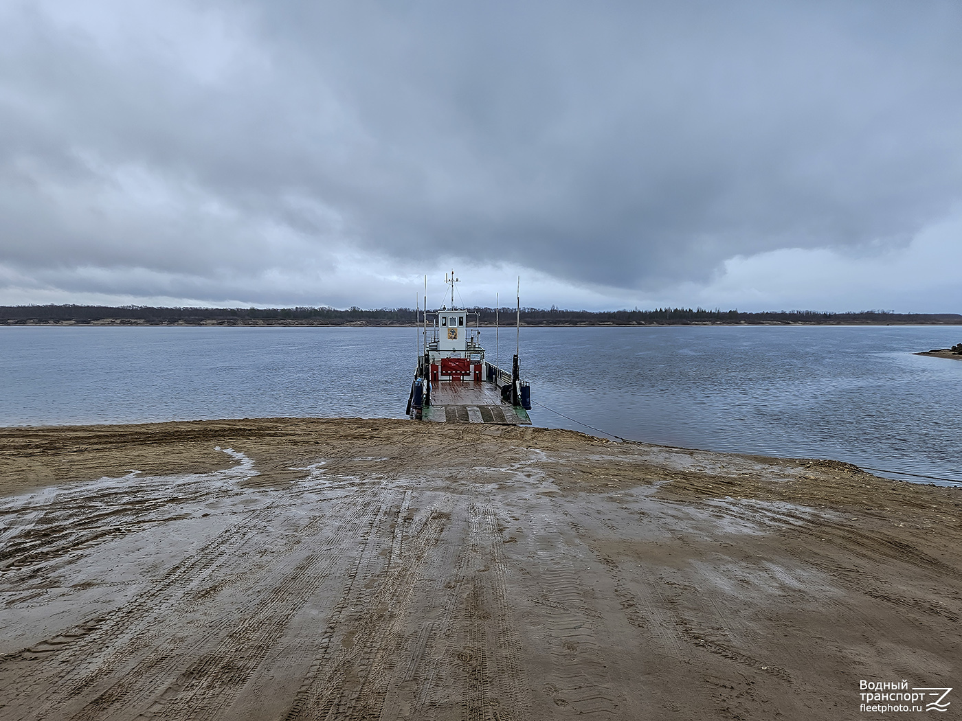 Куростров