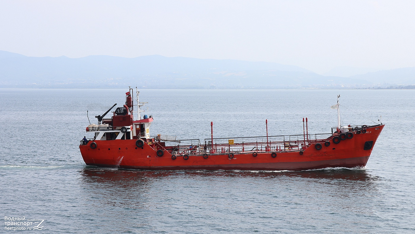 Cemre K