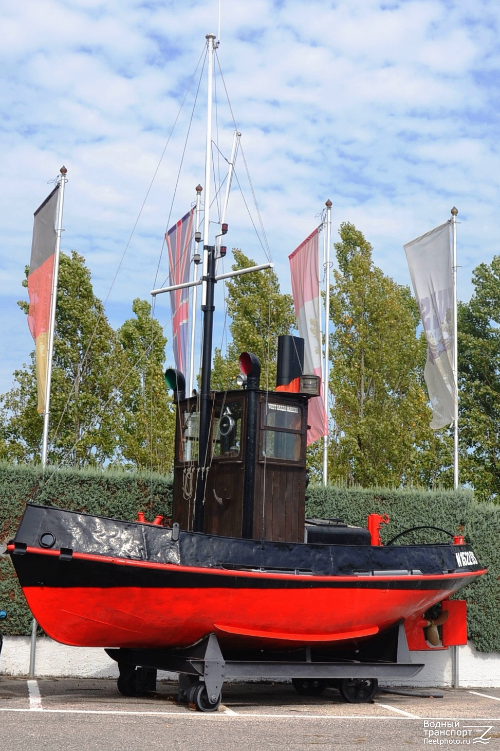 N1522BS