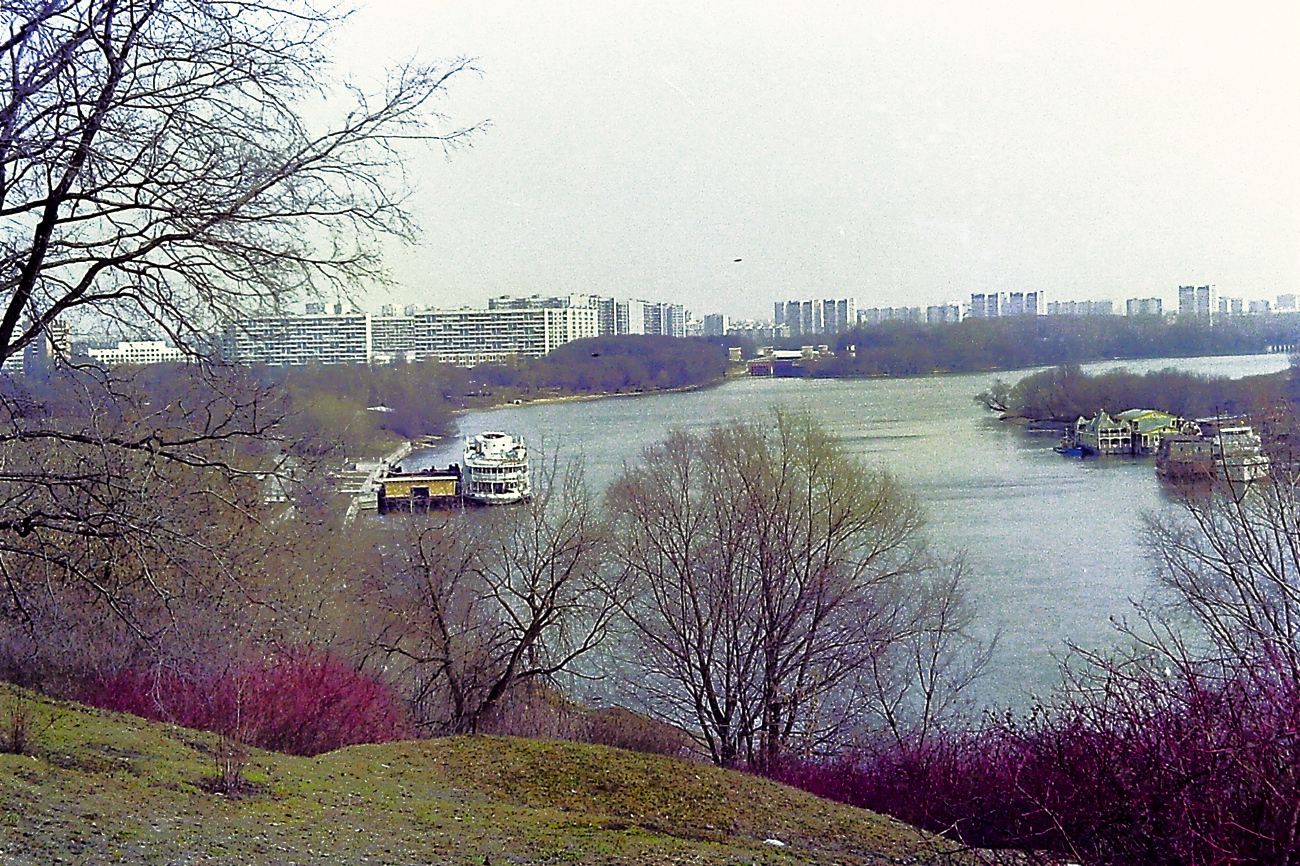 7282, Царь Пётр. Московский бассейн