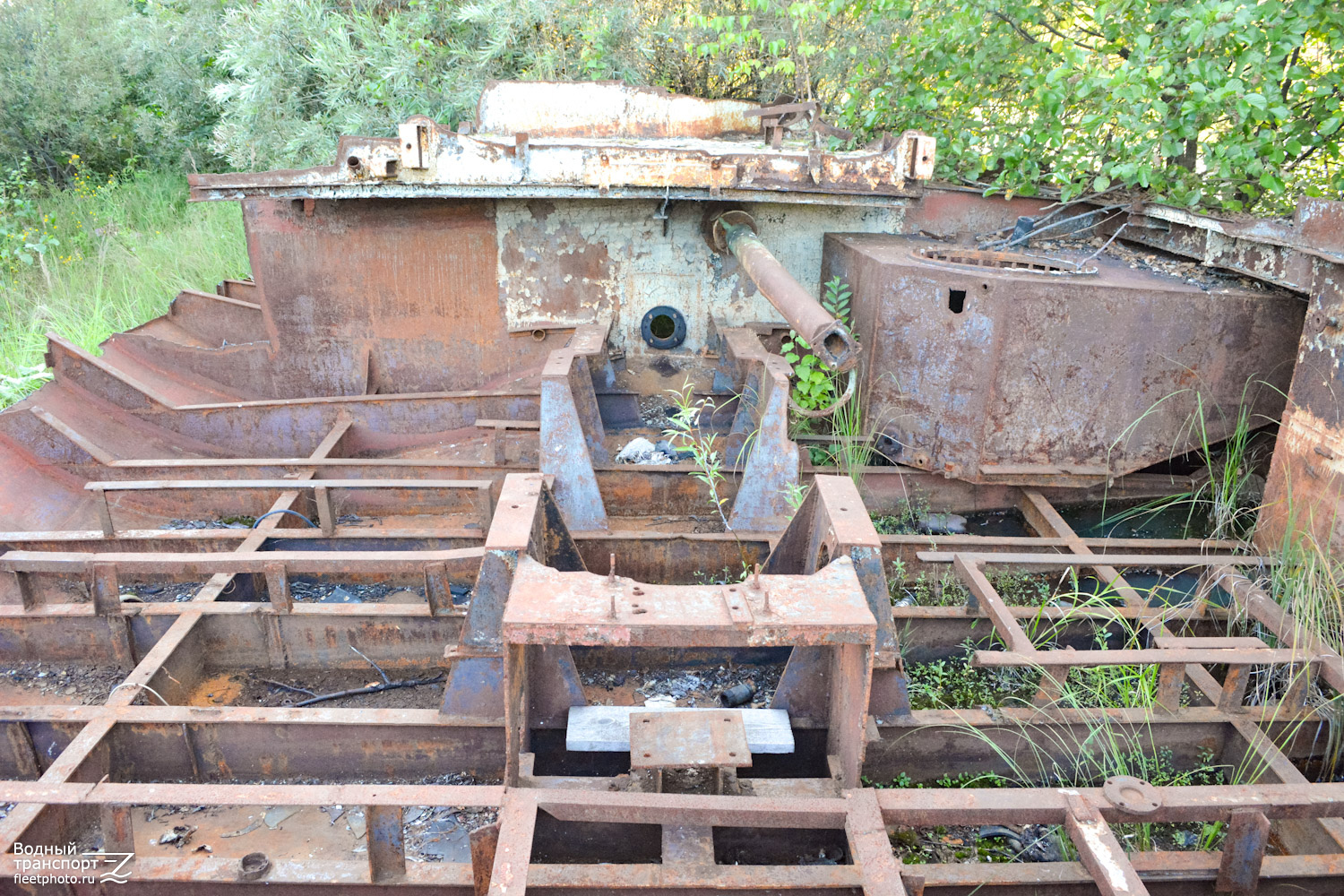 БС-3. Машинные отделения