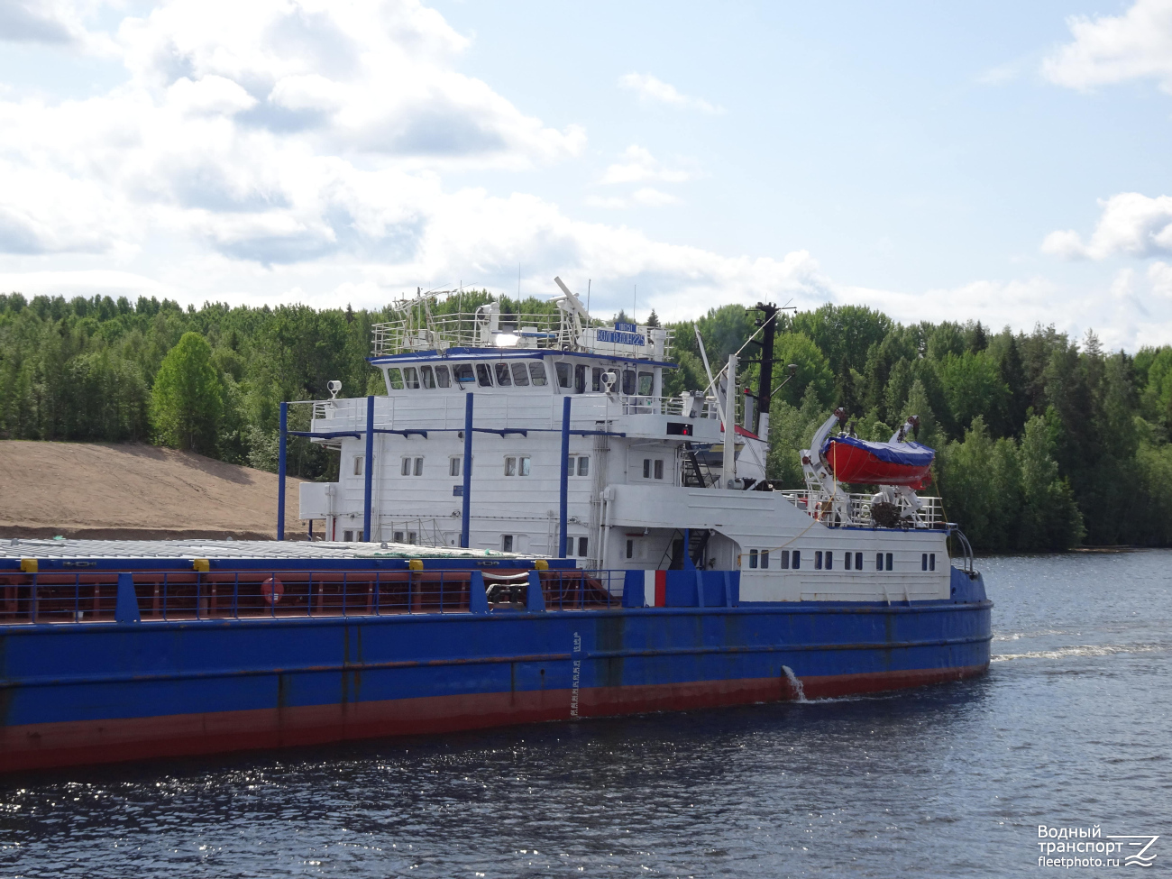Волго-Дон 225. Vessel superstructures